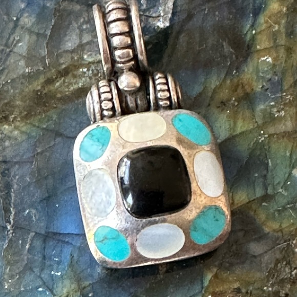 Vintage onyx turquoise mother of pearl sterling silver  pendant - Picture 9 of 9